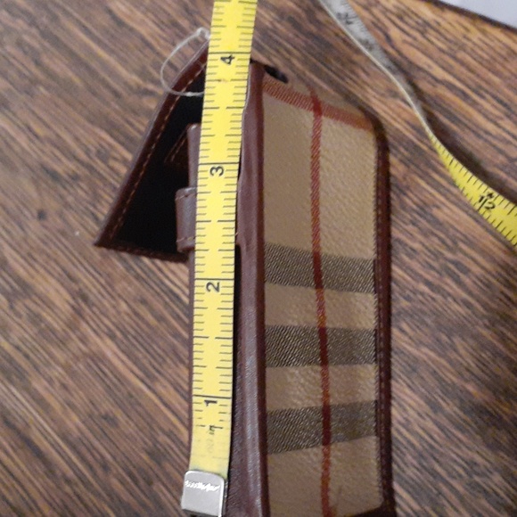 BURBERRY LIPSTICK /CIGARETTE HOLDER CASE - Picture 12 of 12